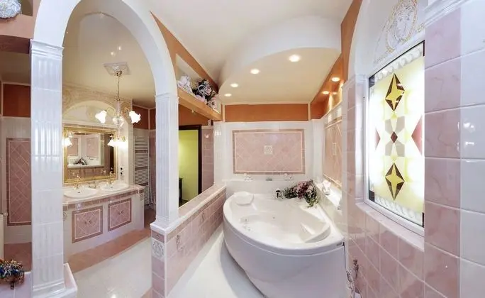 Royal Tek Büyük Yataklı Oda, Jakuzi