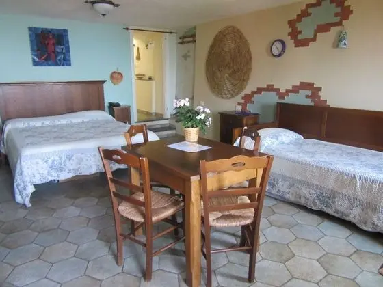 Studio with 1 Double Bed and 1 Single Bed A3