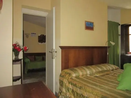 Studio with 1 Double Bed and 1 Single Bed A3