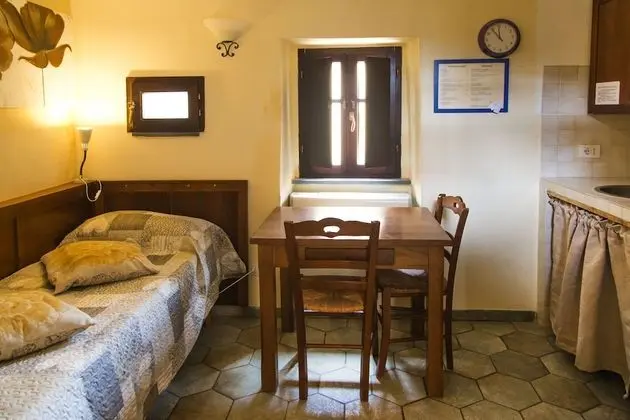Studio with 1 Double Bed and 1 Single Bed A3
