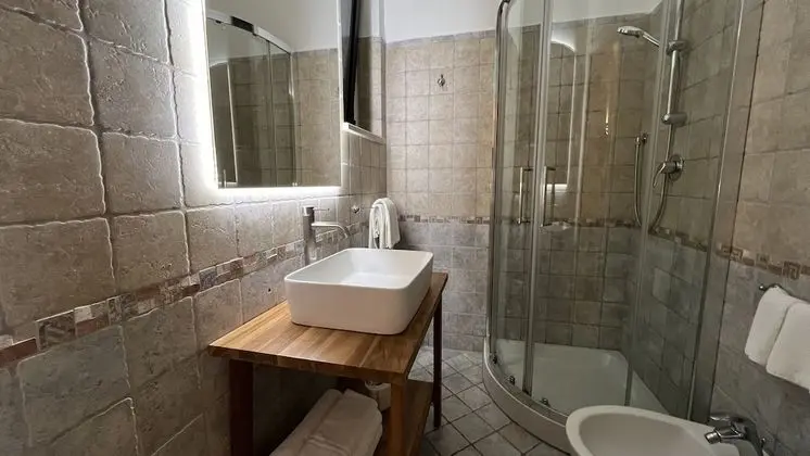 Comfort Tek Büyük veya İki Ayrı Yataklı Oda