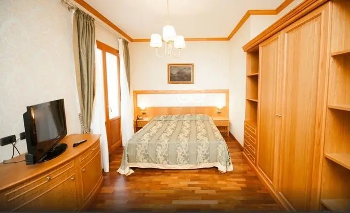 Standard Dört Kişilik Oda