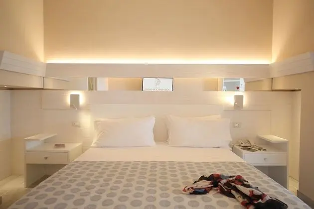 Comfort Tek Büyük veya İki Ayrı Yataklı Oda