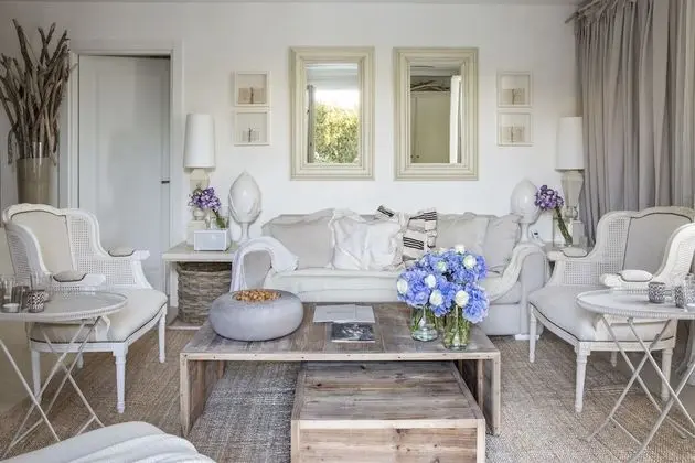 Casa, garden area (Casa Bella)