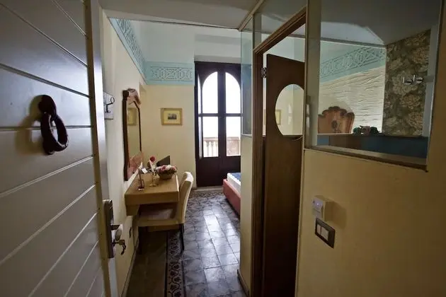 Superior Tek Büyük Yataklı Oda, Balkon, Deniz Manzaralı