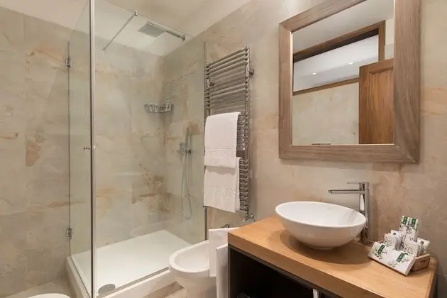 Comfort Tek Büyük veya İki Ayrı Yataklı Oda, 2 Yatak Odası