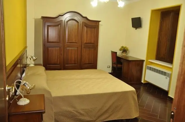 Classic Apart Daire, 2 Yatak Odası, Mutfak, Bahçeli