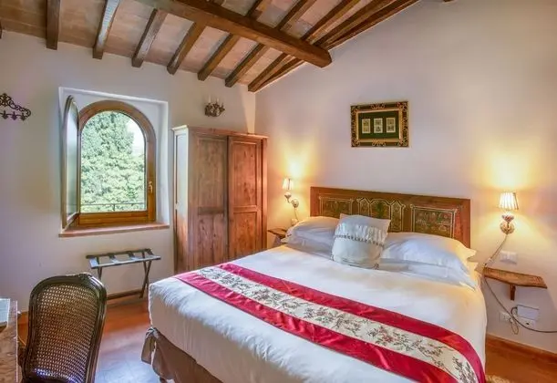 Classic Tek Büyük Yataklı Oda