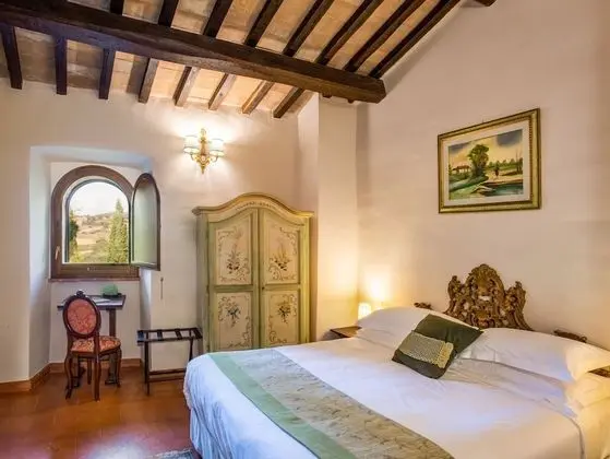 Classic Tek Büyük Yataklı Oda