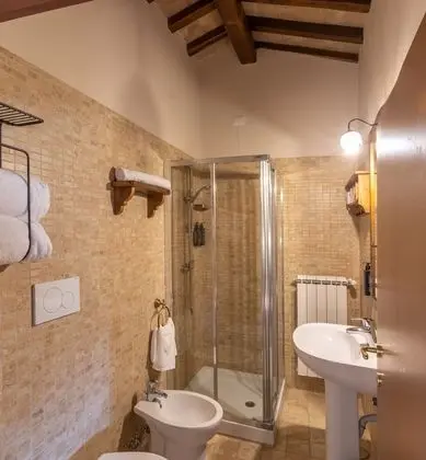 Classic Tek Büyük Yataklı Oda