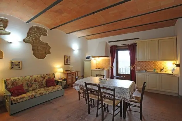 Apart Daire, 2 Yatak Odası, Teras, Bahçe Manzaralı