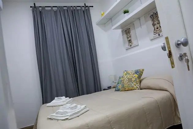Elite Tek Büyük Yataklı Oda