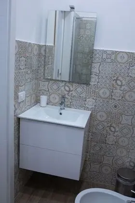 Elite Tek Büyük Yataklı Oda