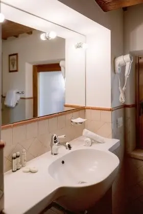 Classic Tek Büyük veya İki Ayrı Yataklı Oda (Maurino 2)