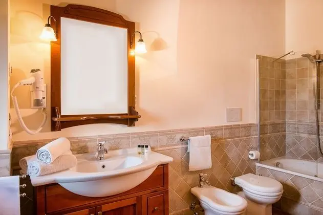 Deluxe Üç Kişilik Oda