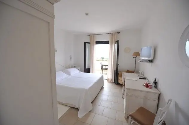 Deluxe Oda (1 queen bed or 2 single beds)