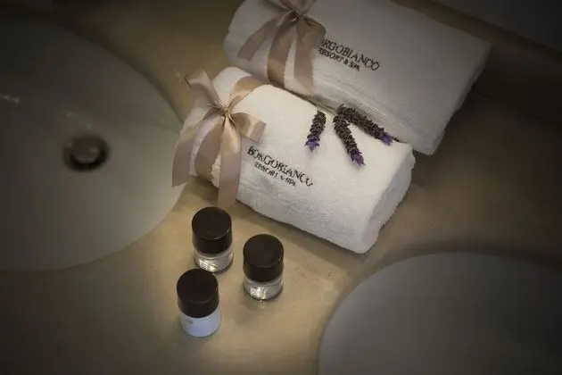 Deluxe Oda (1 queen bed or 2 single beds)