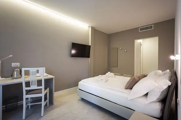 Tek Büyük Yataklı Oda (Vò)