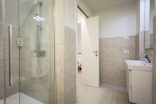 Tek Büyük Yataklı Oda (Vò)