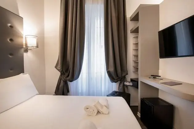 Comfort Tek Büyük Yataklı Oda