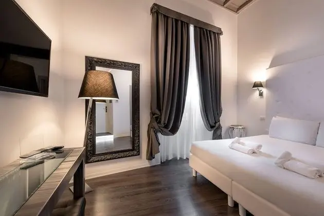 Comfort Tek Büyük Yataklı Oda