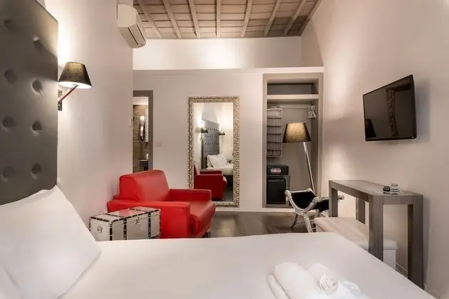 Junior Oda, Sıcak Su Küveti