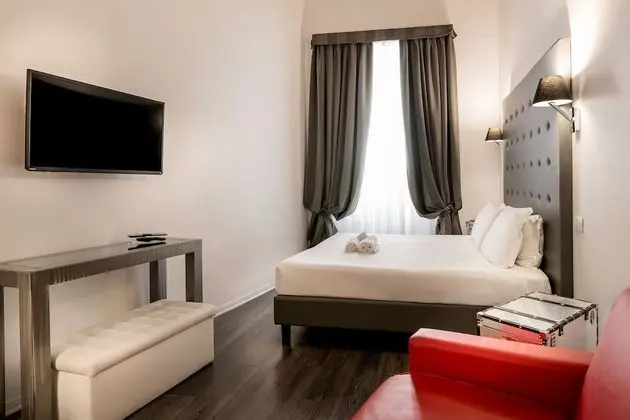 Junior Oda, Sıcak Su Küveti