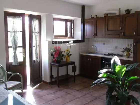 Apart Daire, 1 Yatak Odası, Mutfak, Bahçeli