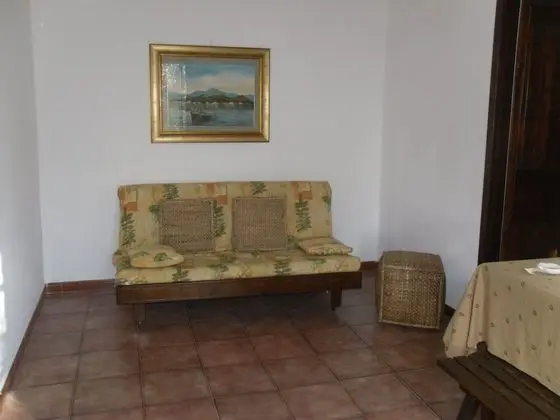 Apart Daire, 1 Yatak Odası, Mutfak, Bahçeli