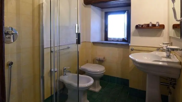 Deluxe Üç Kişilik Oda, 2 Yatak Odası