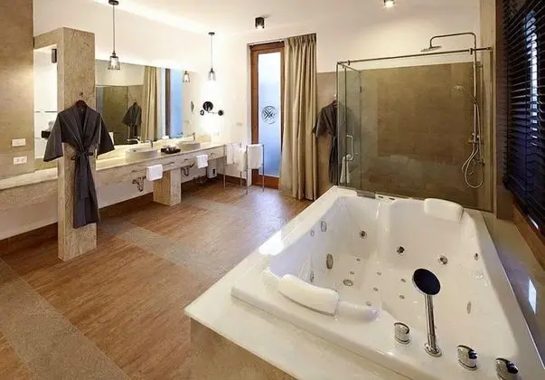 Boribot Panoramic Suite