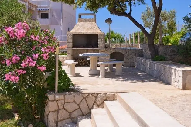 Apart Daire (Boris - 150 m from beach - A6(2+1))
