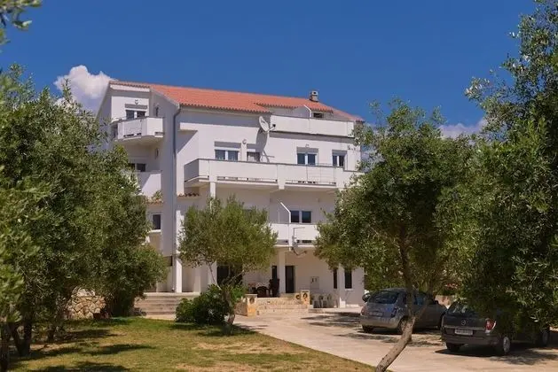 Apart Daire (Boris - 150 m from beach - A6(2+1))