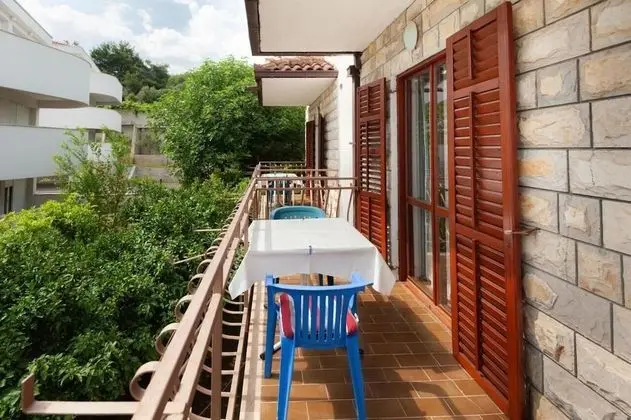 Apart Daire (Boris - 30 m from beach - A1(6+2))