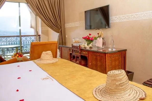 Deluxe Tek Büyük Yataklı Oda