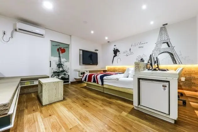 Deluxe Tek Büyük Yataklı Oda, Sigara İçilebilir