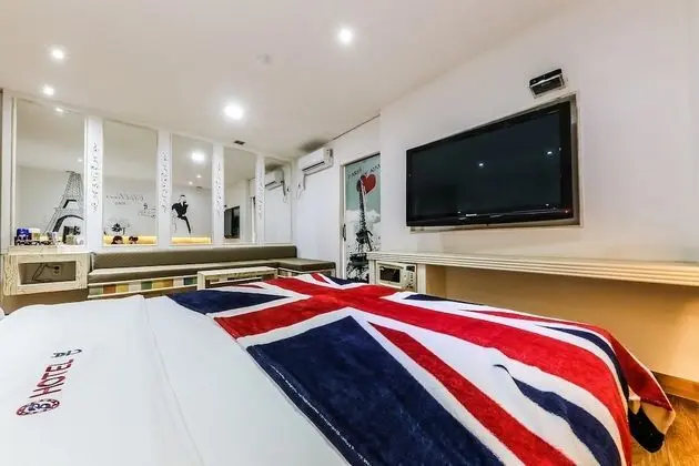 Deluxe Tek Büyük Yataklı Oda, Sigara İçilebilir