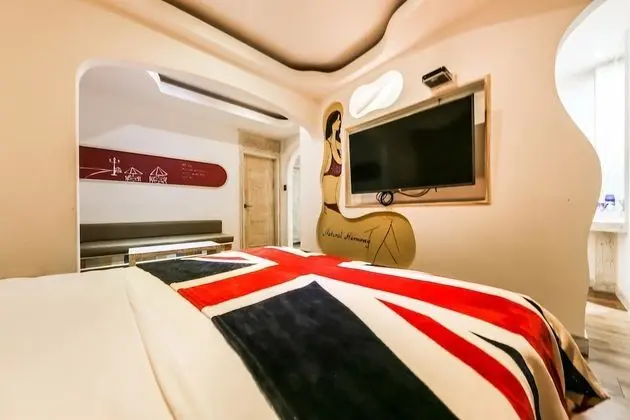 Deluxe Tek Büyük Yataklı Oda, Sigara İçilebilir