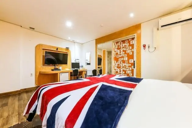 Standard Tek Büyük Yataklı Oda, Sigara İçilebilir