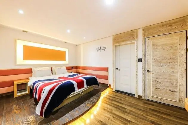 Standard Tek Büyük Yataklı Oda, Sigara İçilebilir