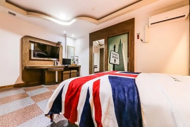 Standard Tek Büyük Yataklı Oda, Sigara İçilebilir