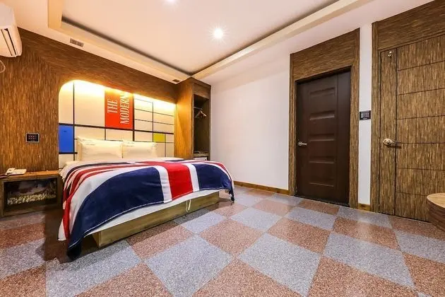 Standard Tek Büyük Yataklı Oda, Sigara İçilebilir