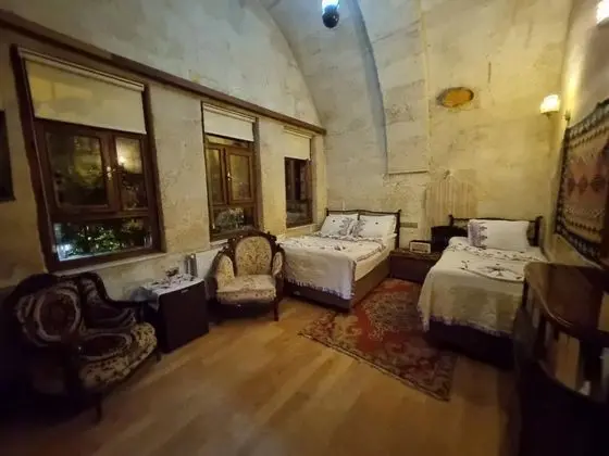 Taş Oda, Bahçe Manzaralı, Zemin Kat