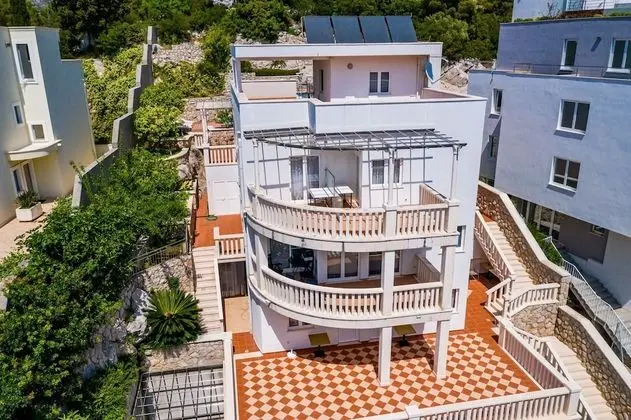 Apart Daire (Deluxe Two Bedroom Apartment with Ter)