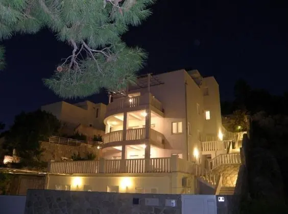 Apart Daire (Deluxe Two Bedroom Apartment with Ter)