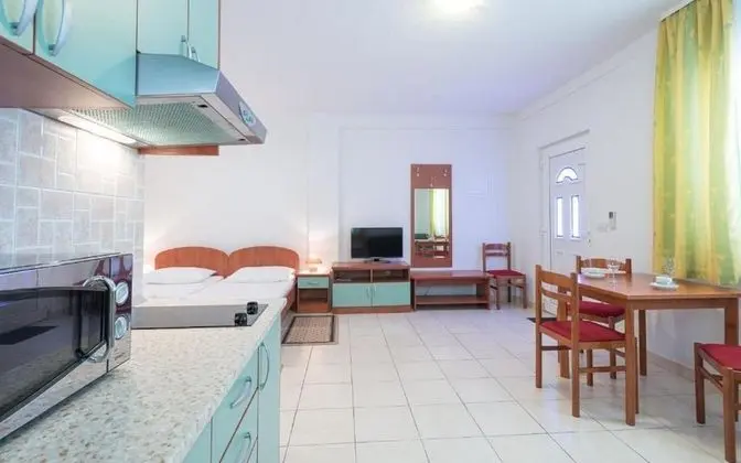 Stüdyo (Deluxe Studio Apartment)