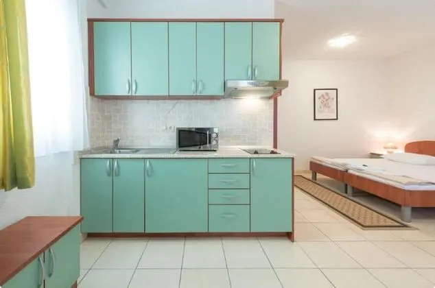 Stüdyo (Deluxe Studio Apartment)