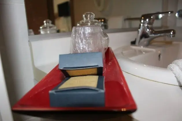 Basic Üç Kişilik Oda