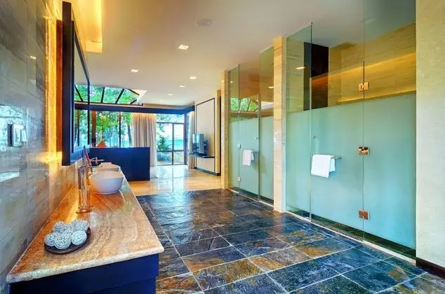 Villa (Coral Villa)