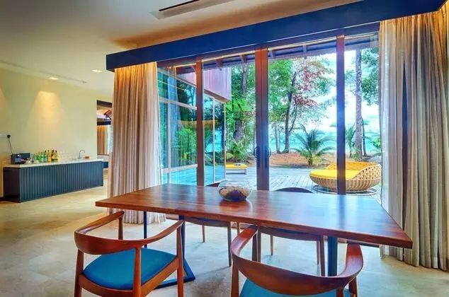 Villa (Coral Villa)